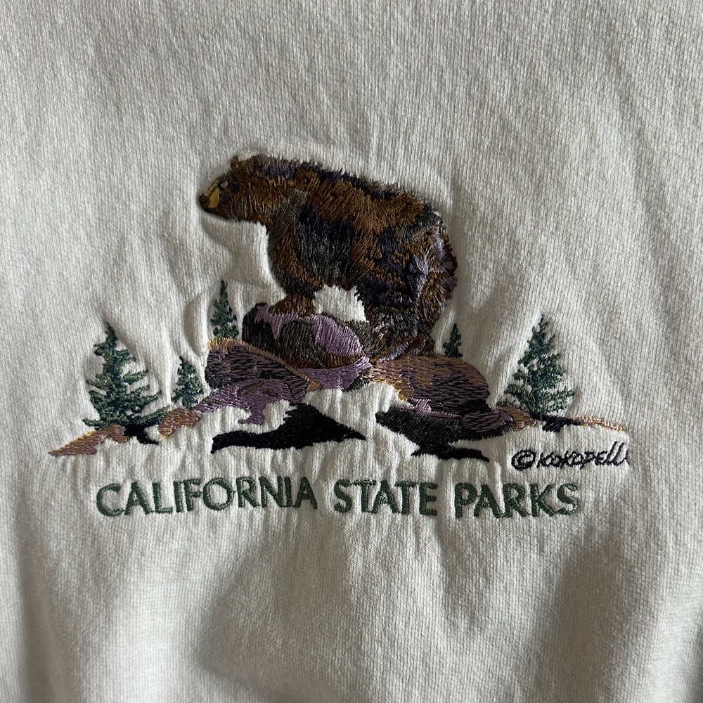 Vintage Gildan California State Parks Sweatshirt with embroidered Bear Graphic - Picture 2 of 6